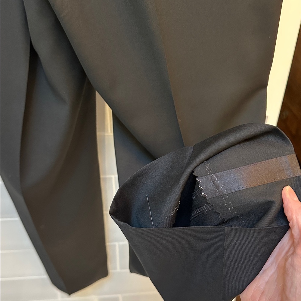 Hugo Boss Tuxedo like new. 3 button 42S
3 pcs: jacket,vest & pants. Worn once - Picture 8 of 16